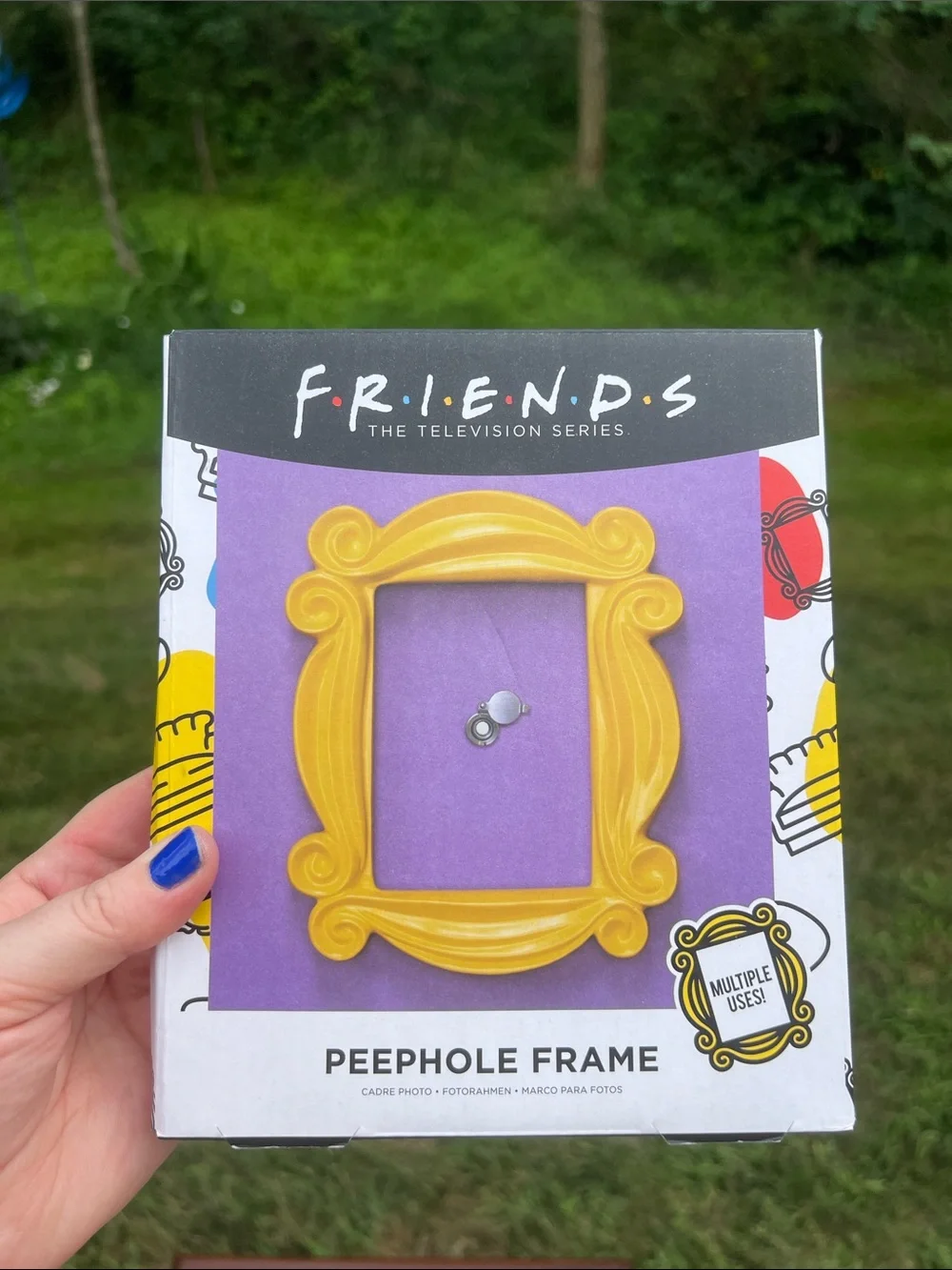 Vintage FRIENDS Peephole Picture Frame TV Show Prop Gift in Box Yellow Whimsical